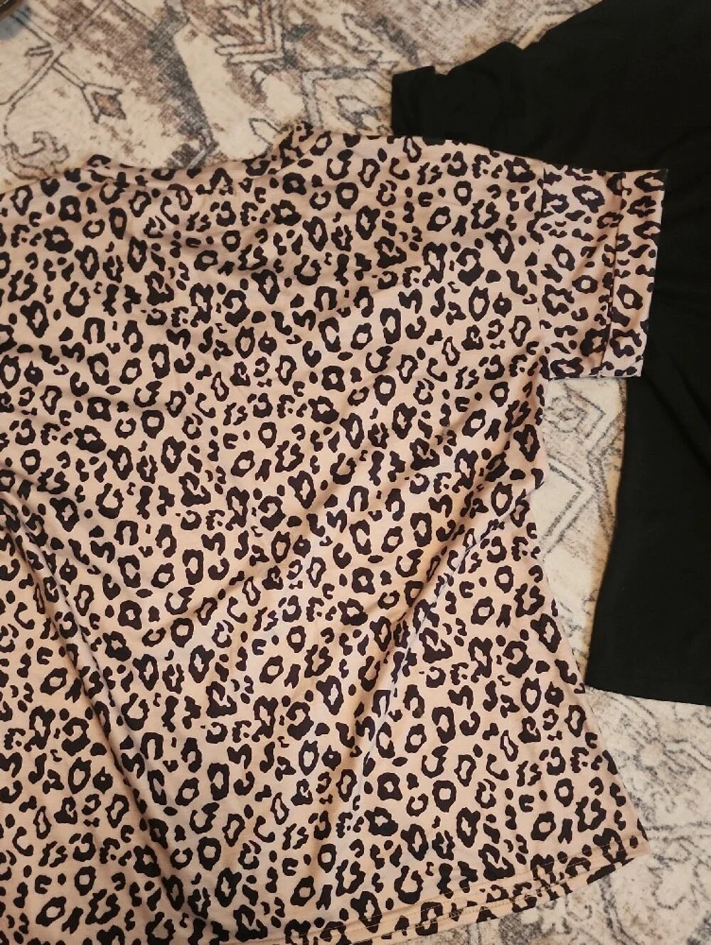 Womens Large Miholl Black Top with Leopard Pocket + Leopard Print Top..Like New - Picture 9 of 10